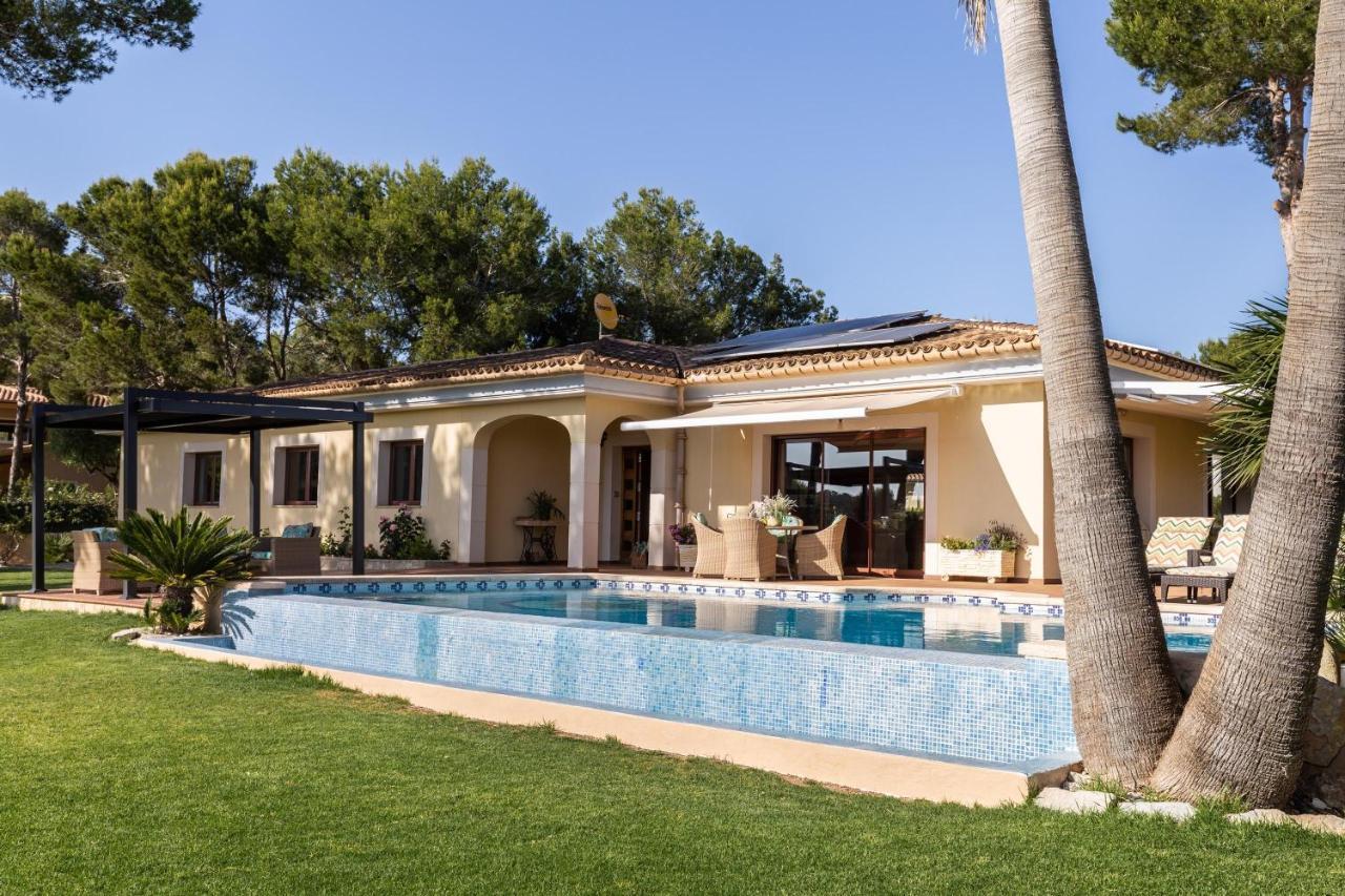 Luxurious Villa Sol De Mallorca Exteriör bild