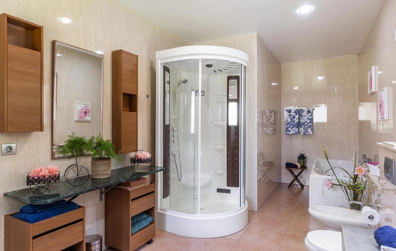 Luxurious Villa Sol De Mallorca Exteriör bild