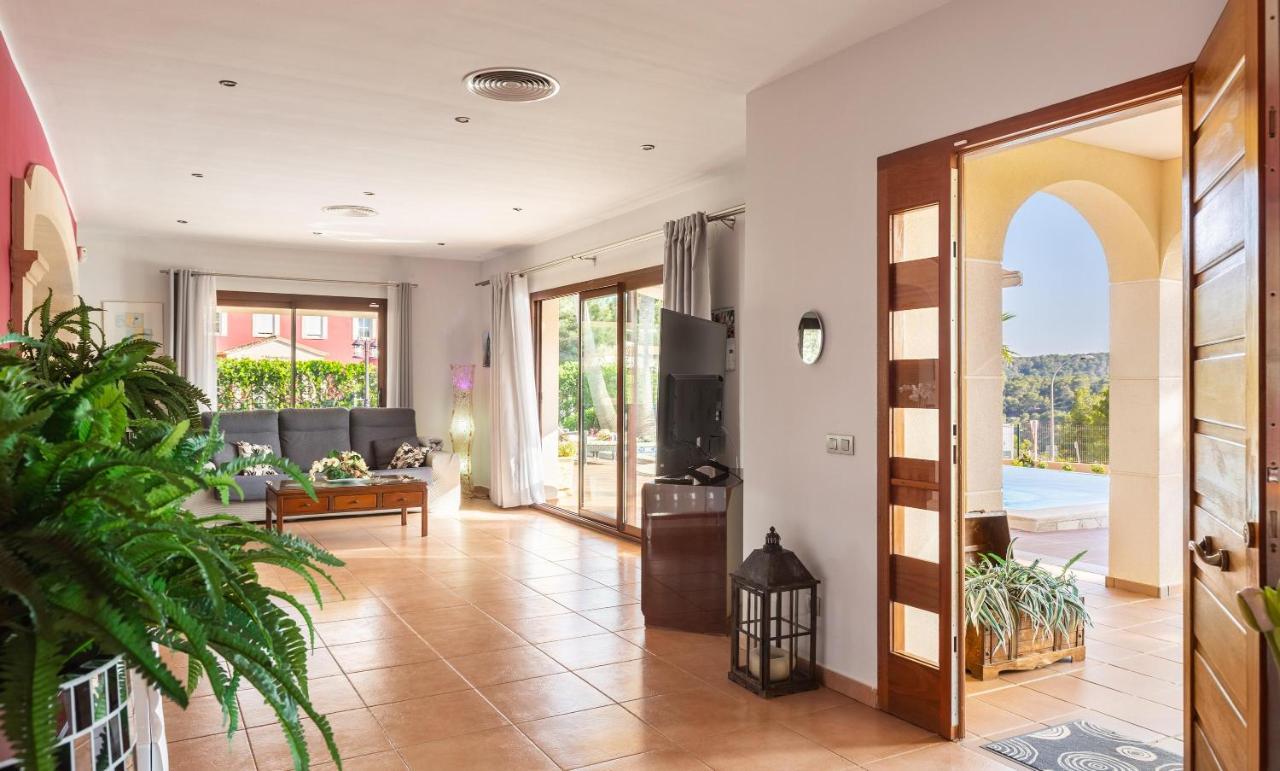 Luxurious Villa Sol De Mallorca Exteriör bild