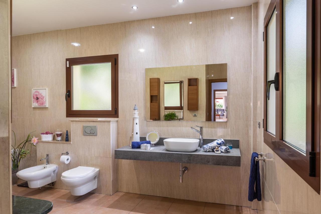 Luxurious Villa Sol De Mallorca Exteriör bild